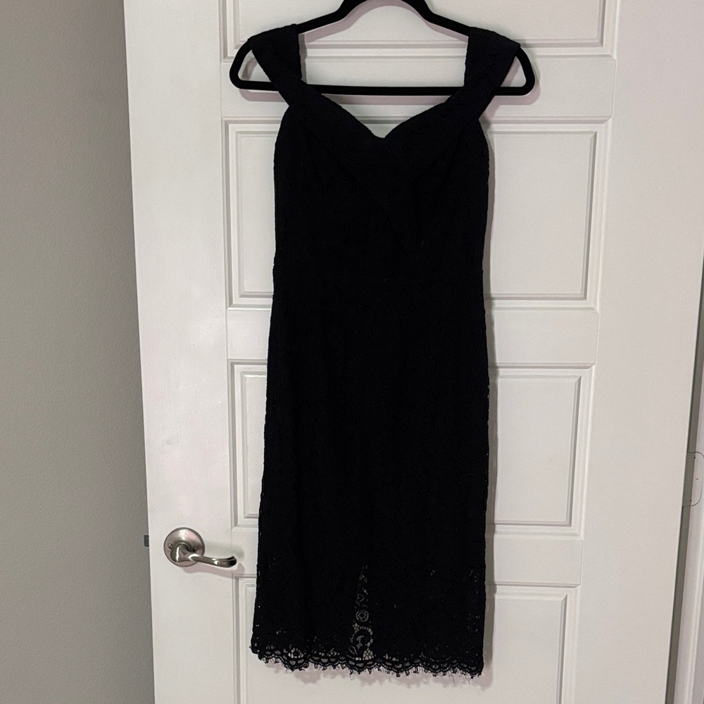 Elegant Off-the-Shoulder Black Lace Dress